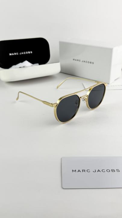 Marc Jacobs gold black 5017