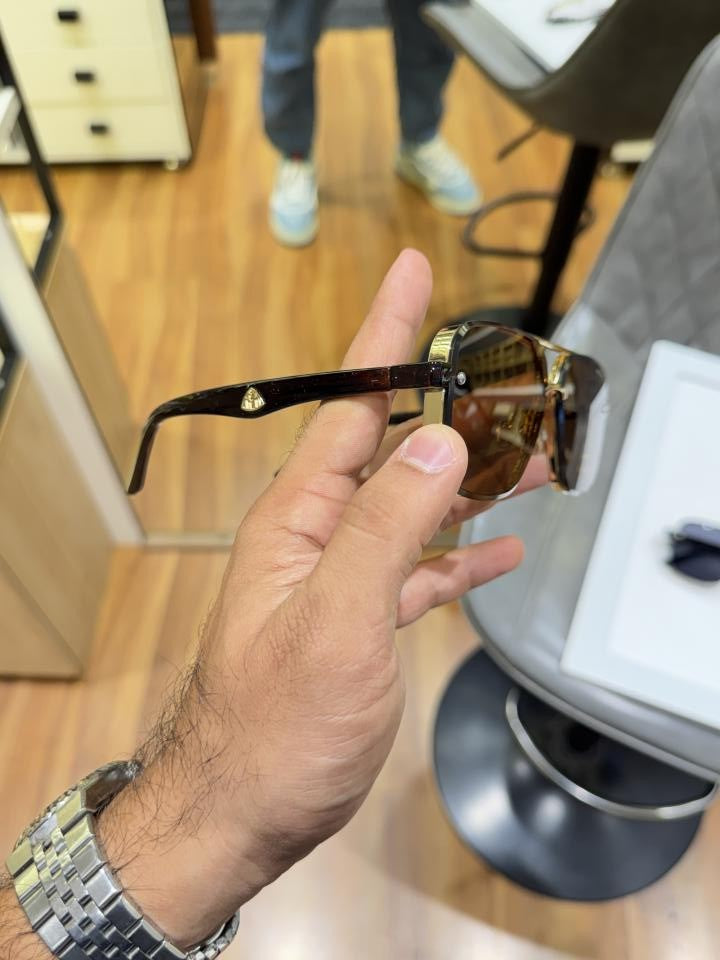 Maybach 9822 gold brown