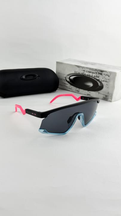 Oakley pink blue 9280