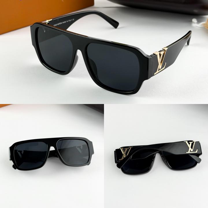 Loui vuitton gold black 2686