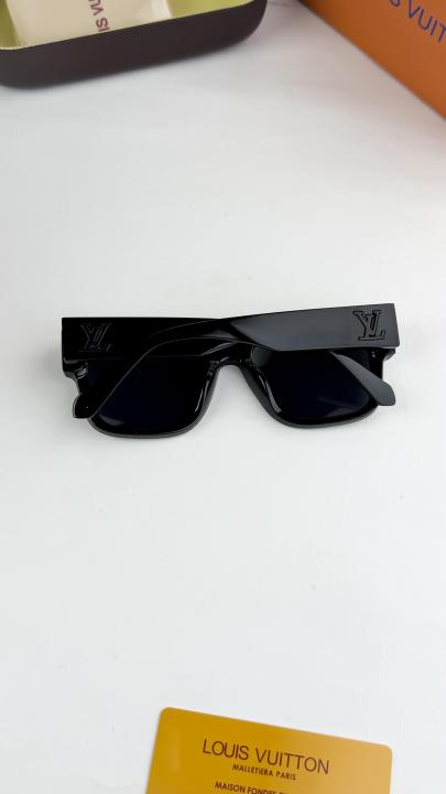 Louis vuitton black 6026