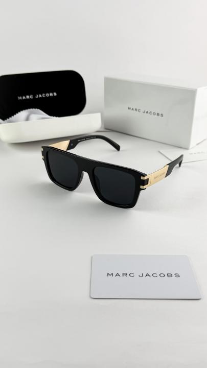 Marc Jacobs Gold Black 1004