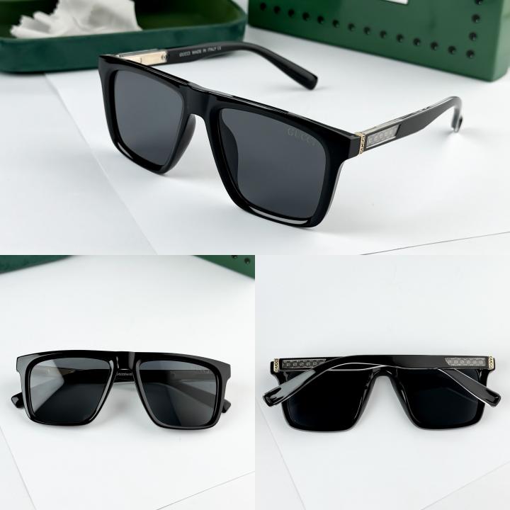 Gucci gold black 2204
