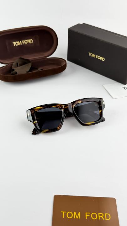 Tomford tiger black 184