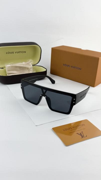 Lousi vuitton black 1583