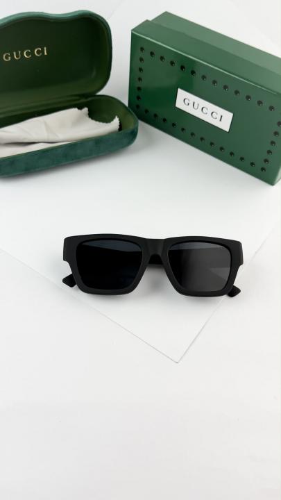 Gucci black 1668
