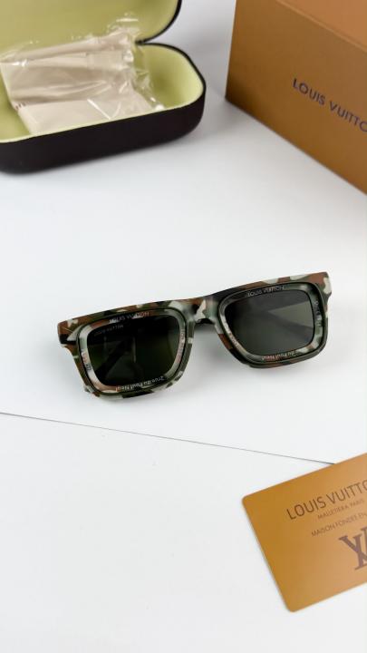 Louis vuitton Army green 7782