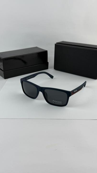 Prada blue 68
301 4900