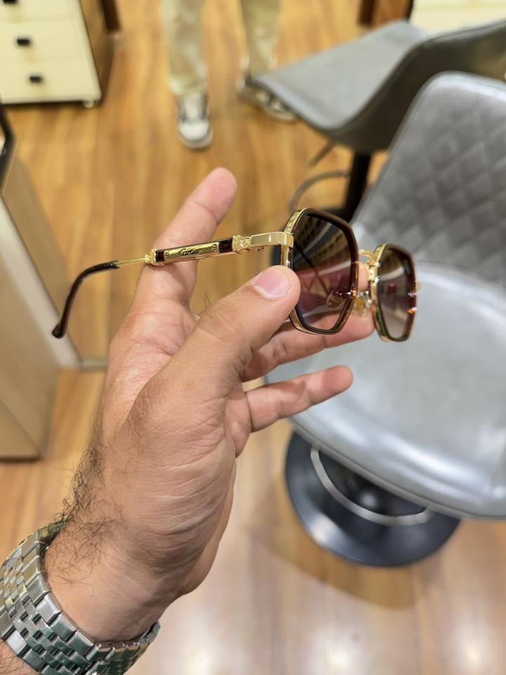 Cartier 2500 gold brown