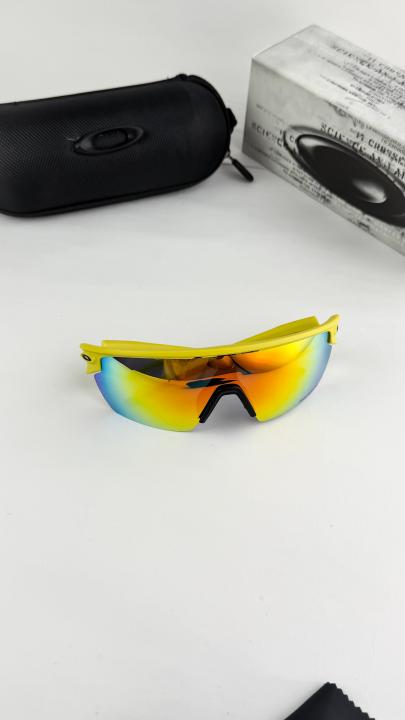 Oakley yellow 9403