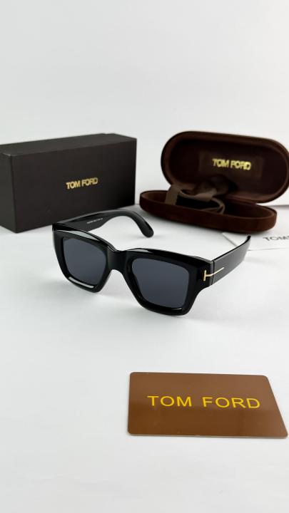Tomford black 184