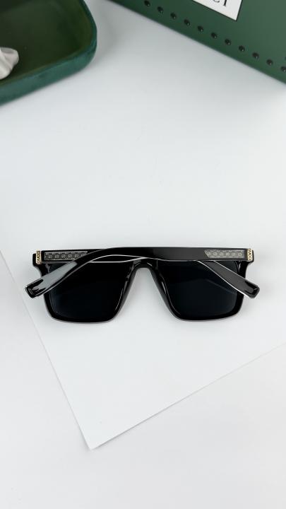 Gucci gold black 2204