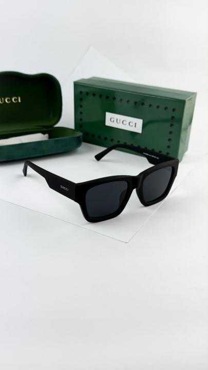 Gucci black 1668