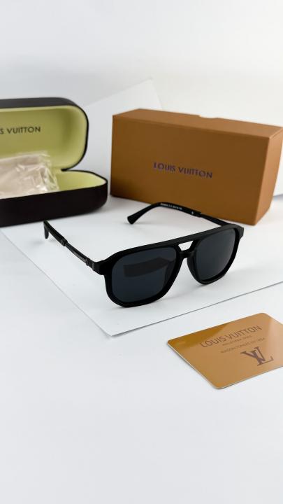Louis vuitton black 1049