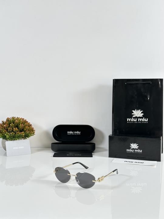 Miu Miu WMNS 1025 Gold Black