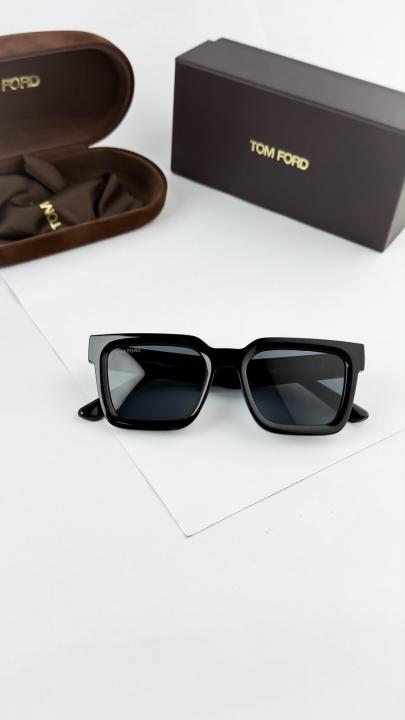 Tomford black 2098