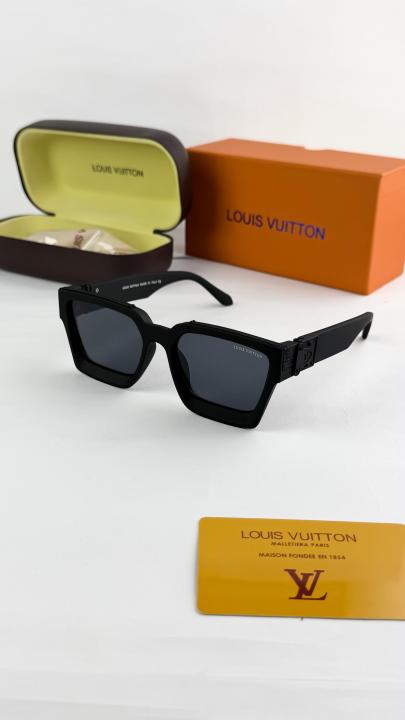 Louis vuitton black 65N
