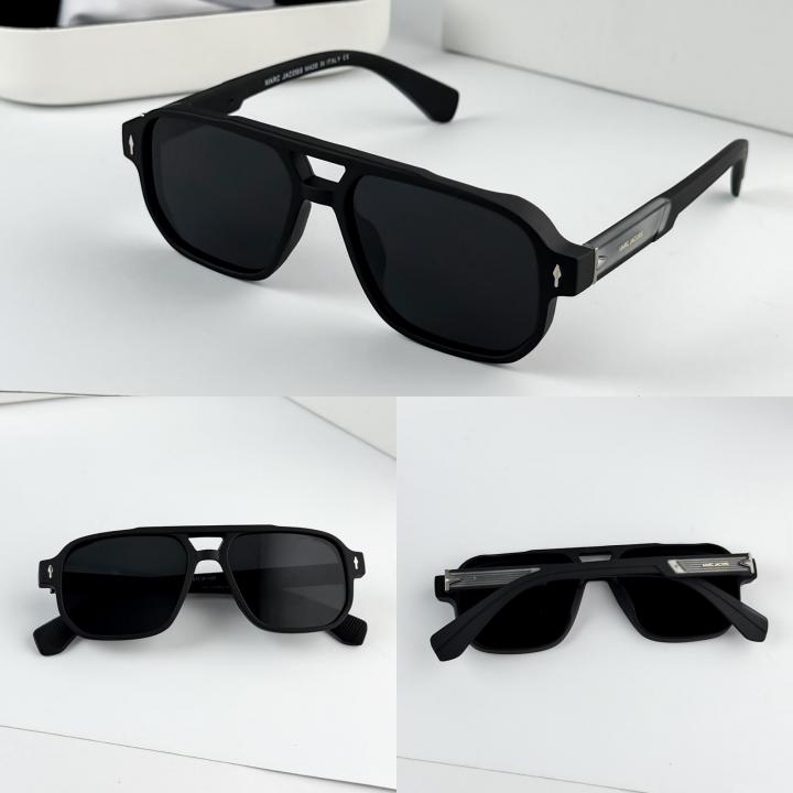 Marc Jacobs Black 1098