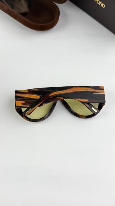 Tomford woooden yellow 1044-101