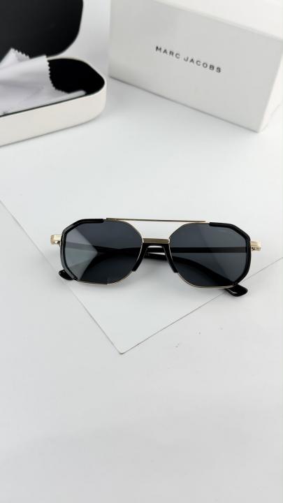 Marc Jacobs Gold Black 6008