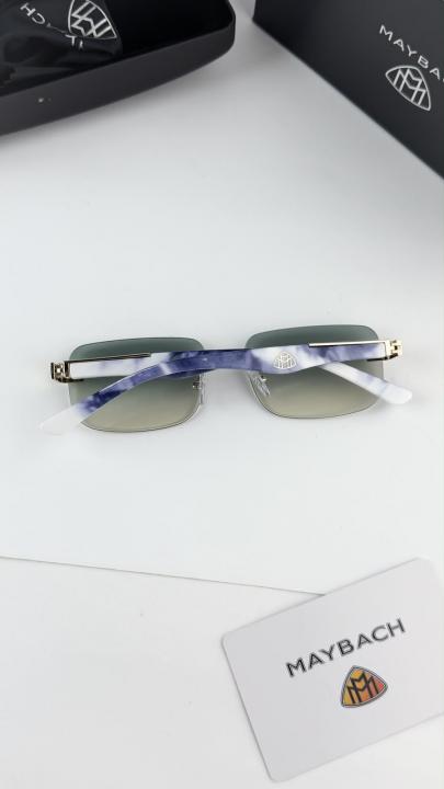 Maybach Marble Green 1083