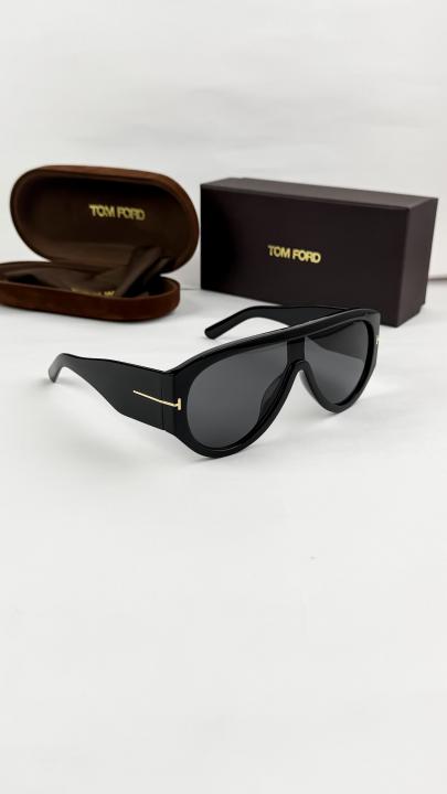 Tomford black 89181