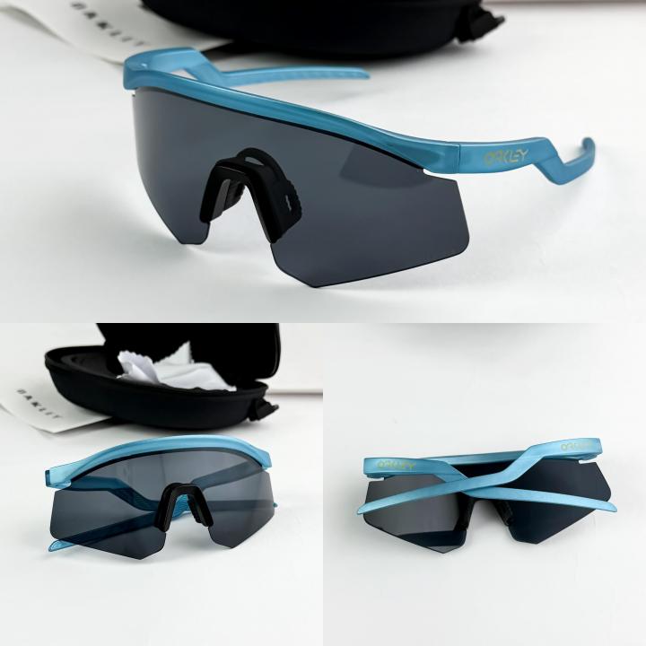 Oakley blue black 9229