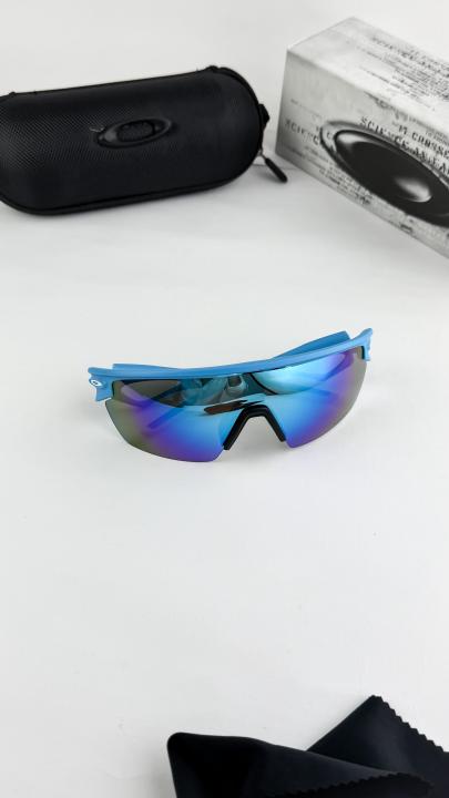 Oakley blue 9403-77
