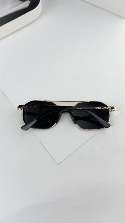 Marc Jacobs Gold Black 6008