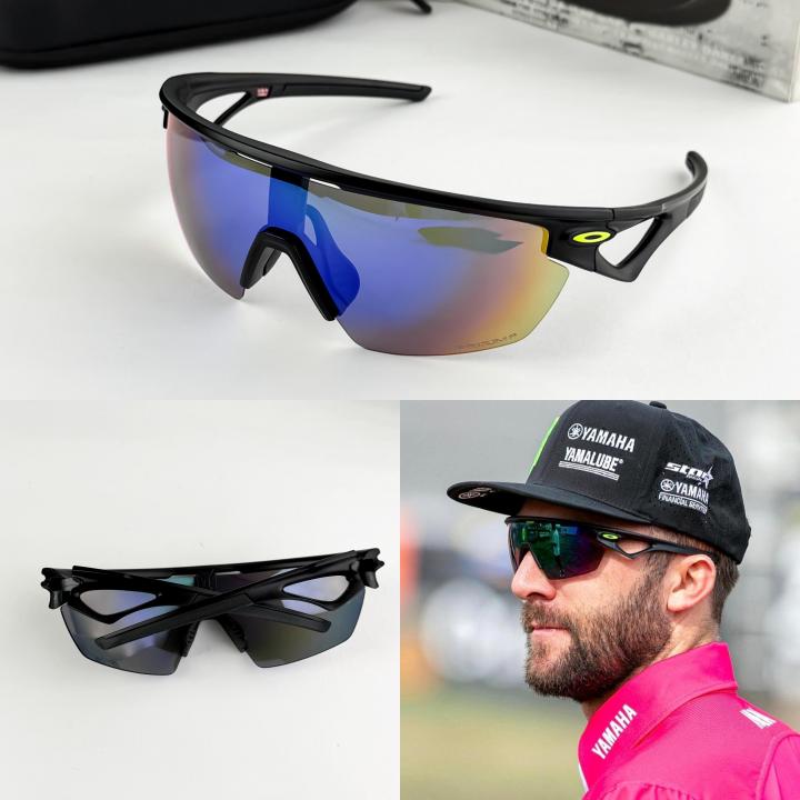 Oakley black blue 9403