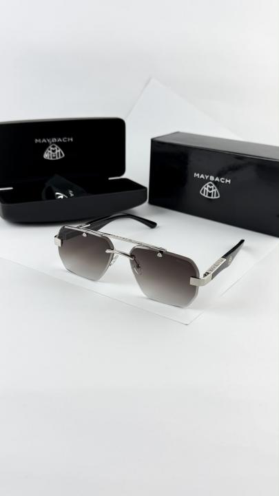 Maybach Silver Black Shaded 1023