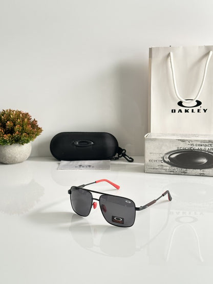 Oakley 8922 Black
