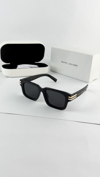 Marc Jacobs Black 1020