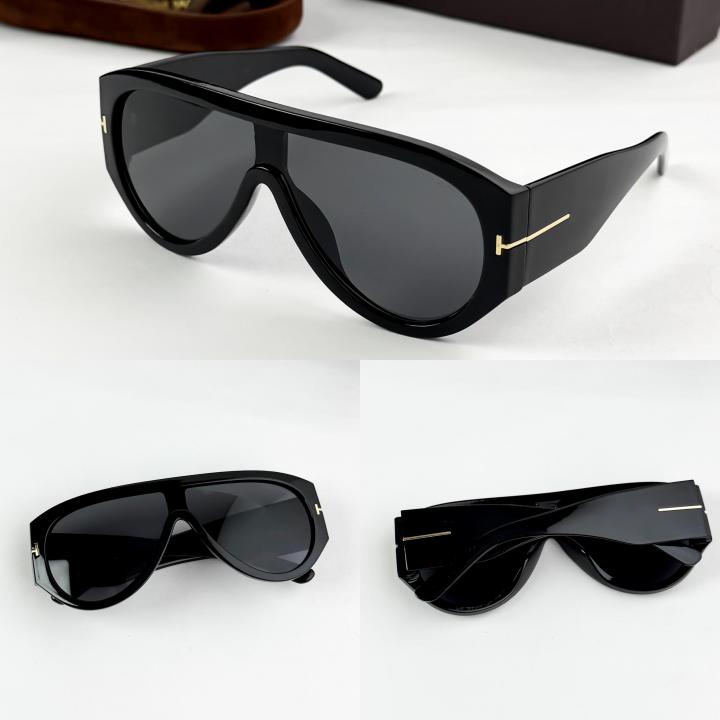 Tomford black 89181