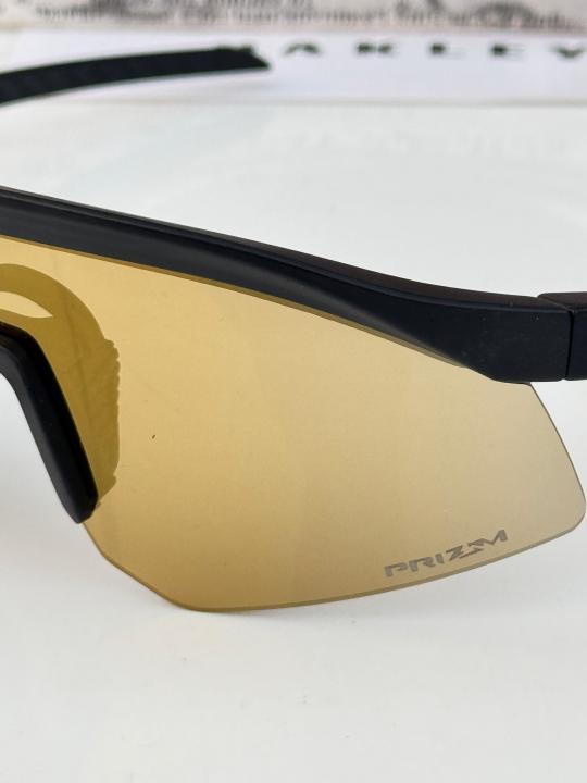 Oakley hydra 4929 black gold