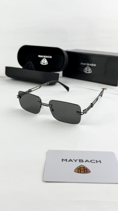 Maybach black 1015