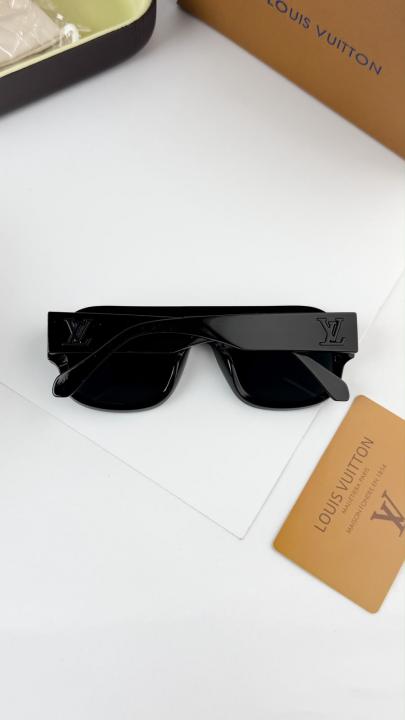 Louis vuitton black 6007