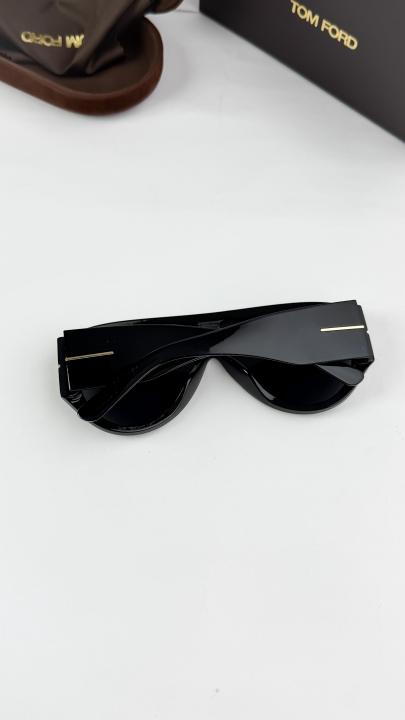 Tomford black 89181